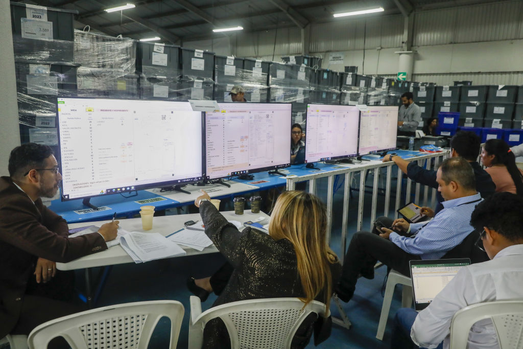 Guatemala Constitutional Court Orders Review Of Election Tally